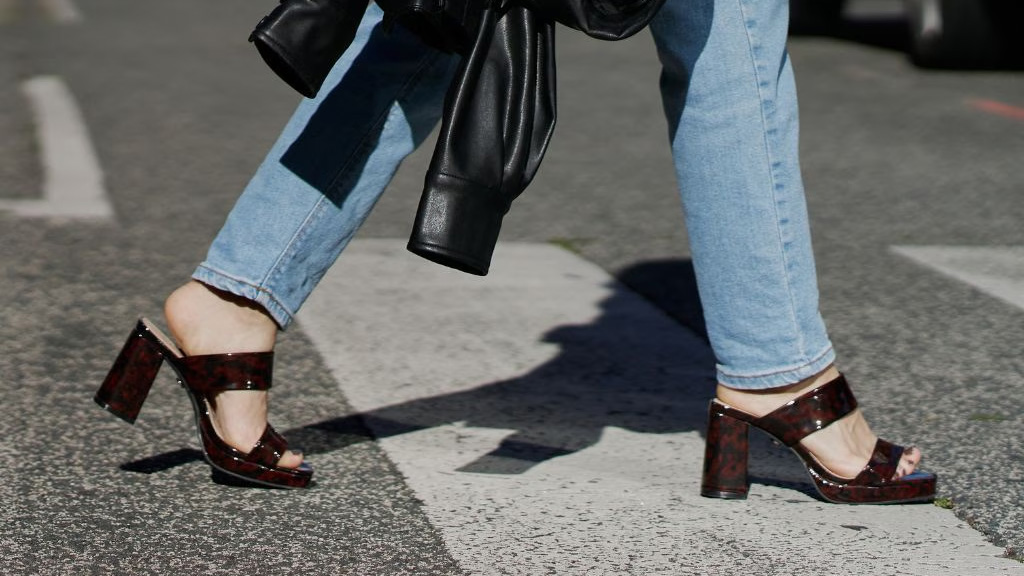 Fashion Shoe Store 1 Fashion Shoe Store -Fashion Shoe Store 1 1