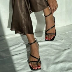 BAYLOR HEELS BLACK LEATHER -Fashion Shoe Store 22.02.04 PDPSpringLifestyleImages Baylor Black V2