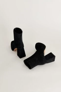 ULYSES BOOTS BLACK SUEDE 24 ULYSES BOOTS BLACK SUEDE -Fashion Shoe Store DOLCEVITA BOOTIES ULYSES BLACK SUEDE 2