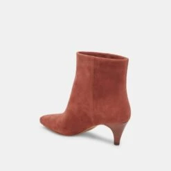 Dolce Vita DEE BOOTIES CINNAMON SUEDE -Fashion Shoe Store DOLCEVITA BOOTS DEE CINNAMONSUEDE 09 aeaa1be7 85b3 4dd6 979d f2c2534f3ca4