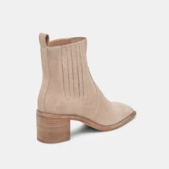 Dolce Vita IRNIE BOOTIES TAUPE SUEDE -Fashion Shoe Store DOLCEVITA BOOTS IRNIE TAUPESUEDE 03