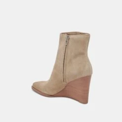 Dolce Vita SUSANN BOOTIES ALMOND SUEDE -Fashion Shoe Store DOLCEVITA BOOTS SUSANN ALMONDSUEDE 09 05655908 bf4b 4734 b9f2 2fd723470dc4