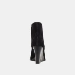 Dolce Vita SUSANN BOOTIES ONYX SUEDE -Fashion Shoe Store DOLCEVITA BOOTS SUSANN ONYXSUEDE 05 4e818415 1963 4725 8895 fe0deabd6827