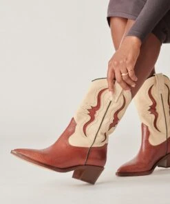 SUZZY BOOTS BROWN EMBOSSED LEATHER -Fashion Shoe Store DOLCEVITA BOOTS SUZZY BROWNMULTIEMBOSSEDLEATHER ONFOOT 3