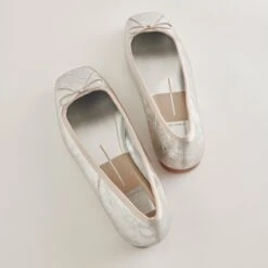 Dolce Vita ANISA BALLET FLATS SILVER DISTRESSED LEATHER 25 Dolce Vita ANISA BALLET FLATS SILVER DISTRESSED LEATHER -Fashion Shoe Store DOLCEVITA FLATS ANISA SILVERDESTRESSEDLEATHER 4