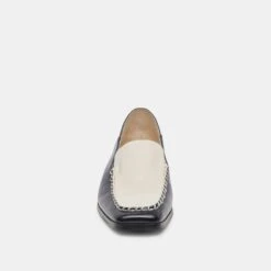 Dolce Vita BENY FLATS WHITE BLACK CRINKLE PATENT -Fashion Shoe Store DOLCEVITA FLATS BENY WHITEBLACKCRINKLEPATENT 04