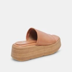 Dolce Vita CANAL SANDALS TAN LEATHER -Fashion Shoe Store DOLCEVITA FLATS CANAL TANLEATHER 03