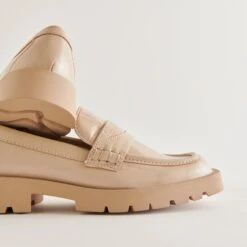 Dolce Vita ELIAS FLATS SESAME CRINKLE PATENT -Fashion Shoe Store DOLCEVITA FLATS ELIAS DUNESUEDE 2