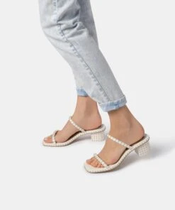 RIYA STUDDED WIDE SANDALS OFF WHITE LEATHER 15 RIYA STUDDED WIDE SANDALS OFF WHITE LEATHER -Fashion Shoe Store DOLCEVITA SANDALS RIYA OFF WHITE STUDDEDLEATHER ONFOOT 2 45394217 8833 4633 8140 510ff944925a