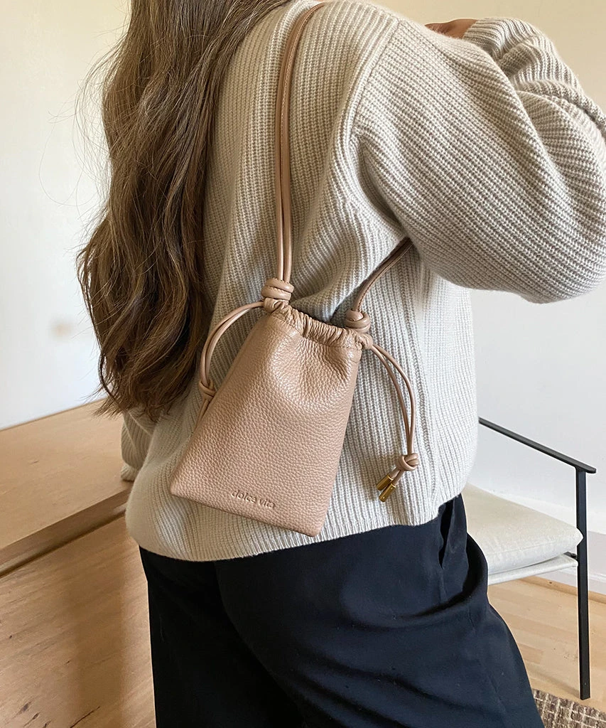 EVIE PHONE POUCH CAFE LEATHER 4 EVIE PHONE POUCH CAFE LEATHER - Image 2