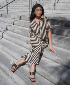 ONNIE WIDE HEELS ONYX RAFFIA -Fashion Shoe Store onnie b 1 6a47072e 366d 4aed 9437 c0a3a31d18a8